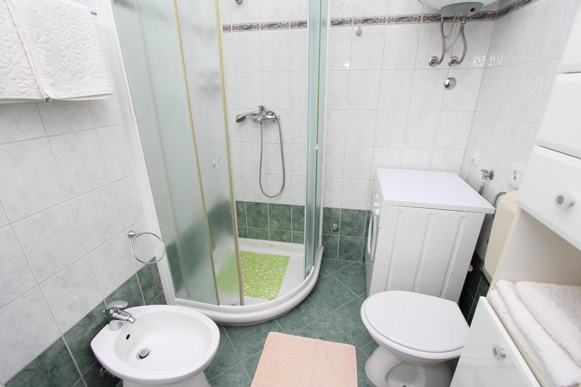 Apartment Riki Ровинь Экстерьер фото