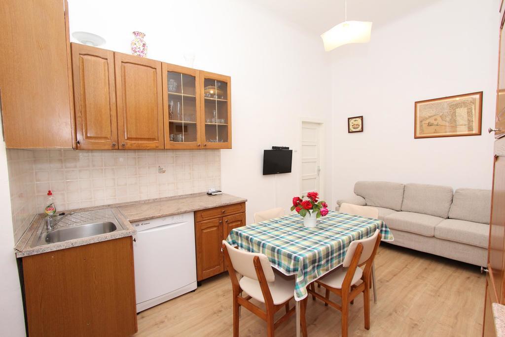 Apartment Riki Ровинь Экстерьер фото