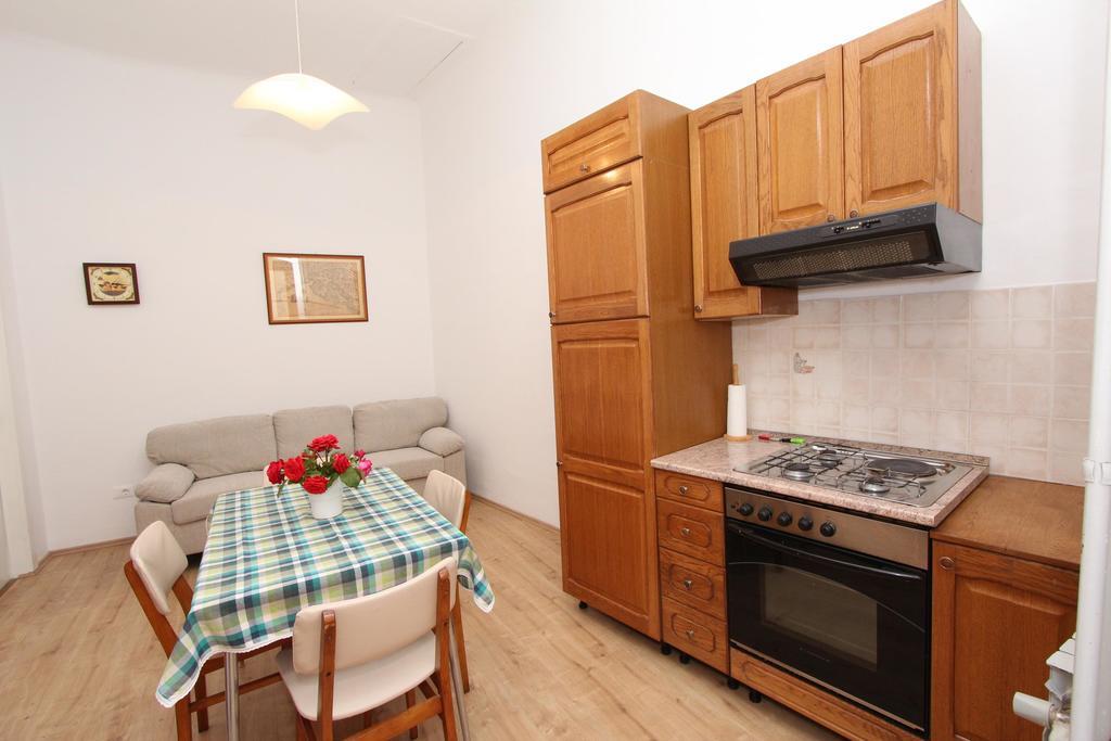 Apartment Riki Ровинь Экстерьер фото